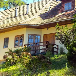 https://chale-suico-de-campos-do-jordao.camposdojordaohotels.net